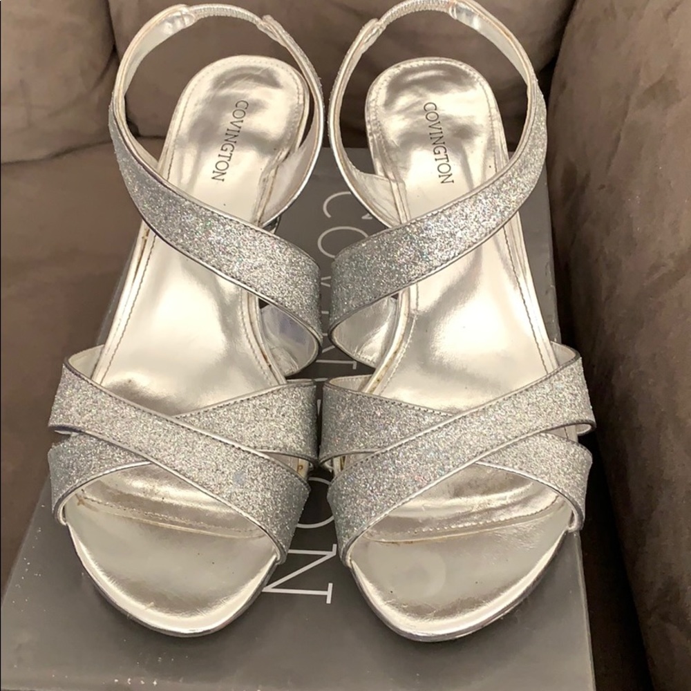silver glitter heel.
